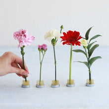 Load image into Gallery viewer, 5PCS Sakura Blossom Ikebana Kenzan, Made in Japan - Petal Shaped Flower Holders for Floral Arrangements - Wazakura Japan