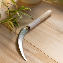 Laden Sie das Bild in den Galerie-Viewer, Wazakura Japan Saw Teeth Weeding Tool
