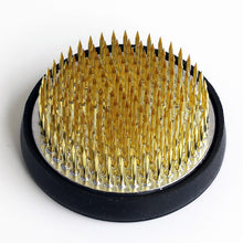 Load image into Gallery viewer, Ikebana.be Flower Arrangement Beginner Kit | Made in Japan – Wazakura Koryu Scissors, Brass Kenzan, & Illustrated Guide