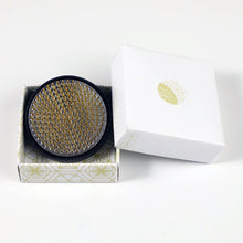 Load image into Gallery viewer, Ikebana.be Flower Arrangement Beginner Kit | Made in Japan – Wazakura Koryu Scissors, Brass Kenzan, & Illustrated Guide