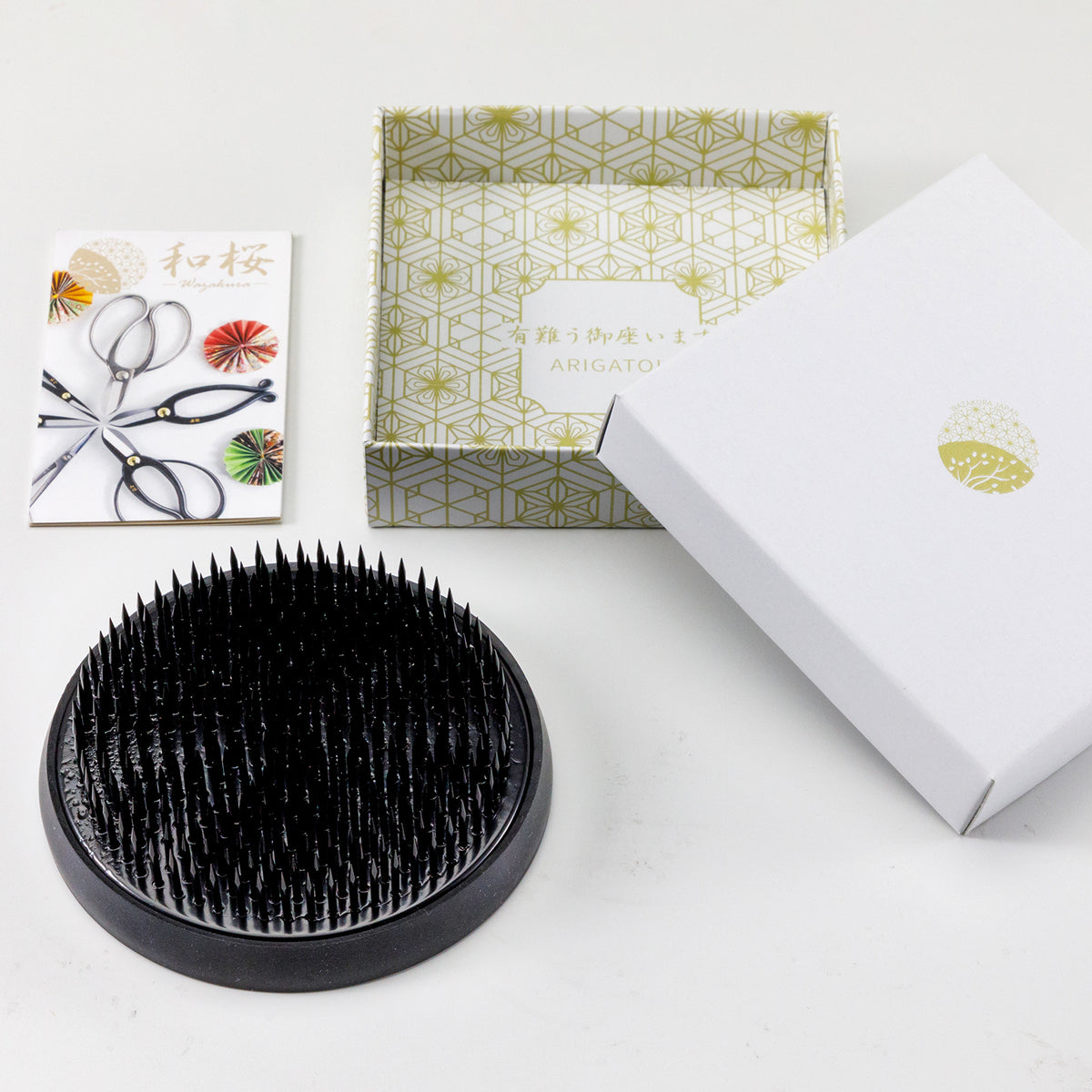 Big Round Black Ikebana Kenzan Flower Pin Frog 4 inch – Wazakura Japan