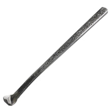 Laden Sie das Bild in den Galerie-Viewer, Triangular Blade Bonsai Chisel 7.24" (184 mm) - Wazakura Japan