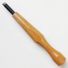 Laden Sie das Bild in den Galerie-Viewer, V-Parting Triangle Carving Chisel - Wazakura Japan