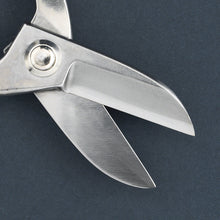 Load image into Gallery viewer, Blades of the Stainless Yasugi Steel Ikenobo Scissors
