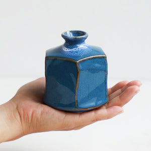 [Minoyaki Series] Small Ikebana Vase Hexagon Shaped Blue