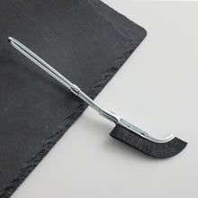 Laden Sie das Bild in den Galerie-Viewer, bonsai brush posed on a tile