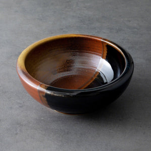 [ Minoyaki Series ] Small Ikebana Vase Round 5"(128mm) Black and Brick Red