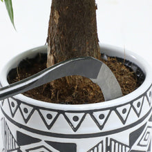 Laden Sie das Bild in den Galerie-Viewer, 3"(75mm) Blade, Bonsai Repotting Sickle - Wazakura Japan