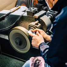 Load image into Gallery viewer, Curved Bonsai Chisel 7.2" (185 mm) - Wazakura Japan