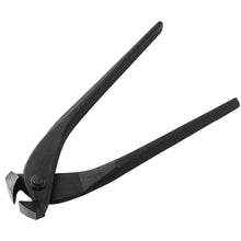 Laden Sie das Bild in den Galerie-Viewer, Hand Forged Kuikiri End-Cutting Nipper Pliers 8.25"(210mm) - Wazakura Japan