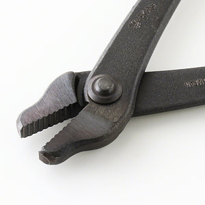 Jaw of the bonsai wire pliers