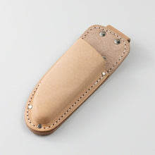 Laden Sie das Bild in den Galerie-Viewer, slant view of the Leather Holster for Pruning Shears with Belt Loop