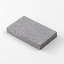 Laden Sie das Bild in den Galerie-Viewer, oblique view of the sap and rust remover eraser