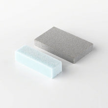 Laden Sie das Bild in den Galerie-Viewer, slant view of both sap erasers