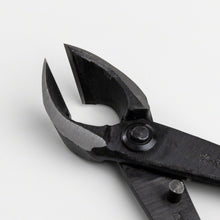 Laden Sie das Bild in den Galerie-Viewer, Concave Bonsai branch cutter blades