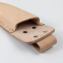 Laden Sie das Bild in den Galerie-Viewer, Close view from the top on the Leather Holster Belt Loop
