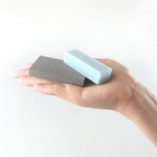 Laden Sie das Bild in den Galerie-Viewer, hand holding both sap and rust erasers