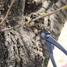 Laden Sie das Bild in den Galerie-Viewer, Wire cutter cutting wire