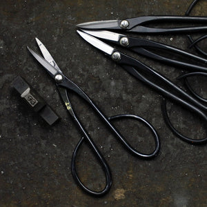 Set of Yasugi Satsuki Scissors with Engraving Mold