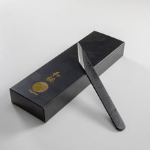 Load image into Gallery viewer, Wazakura Kiridashi Knife - Left Hand Japanese Marking &amp; Woodworking Knife (18mm Left Hand)
