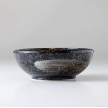Load image into Gallery viewer, [ Minoyaki Series ] Small Ikebana Vase Round 5&quot;(128mm) Black with Brown White Brush
