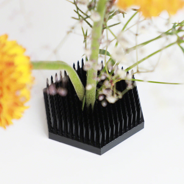 [New] Hexagon Shaped Black Ikebana Kenzan - Wazakura Japan