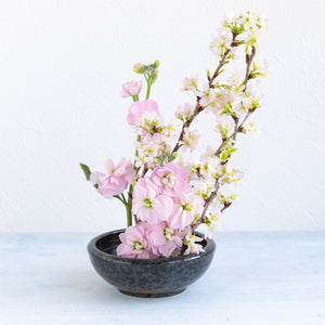 2PCS Japanese Ikebana Essential Tool Set [ Brass Kenzan + Black with Brown White Brush Vase ]