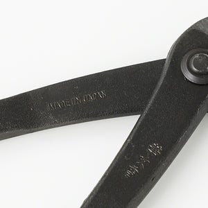 Made in Japan and brand engraving on the pliers handles